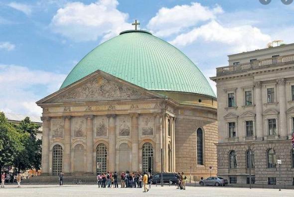 Die Berliner Hedwigskathedrale