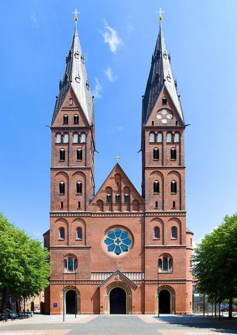 Der St. Mariendom in Hamburg - Kathedralkirche des Erzbistums