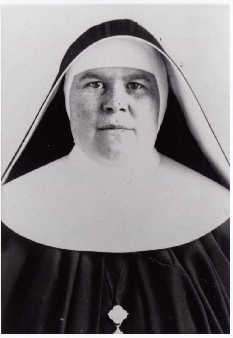 Schwester Albersita (Walburga) Dirsch
