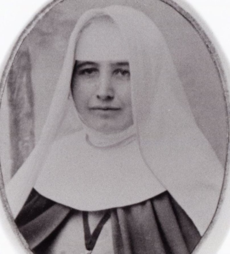 Schwester Gertraud (Helene) Hennes