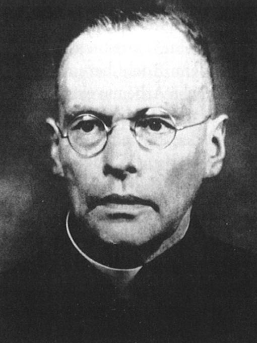 Stadtpfarrer Msgr. Dr. Heinrich Feuerstein